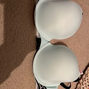 Victoria’s Secret pink bra